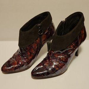 Donald J. Pliner Rula Leather/Suede - Crocodile Embossed Ankle Zip Bootie Sz: 6M